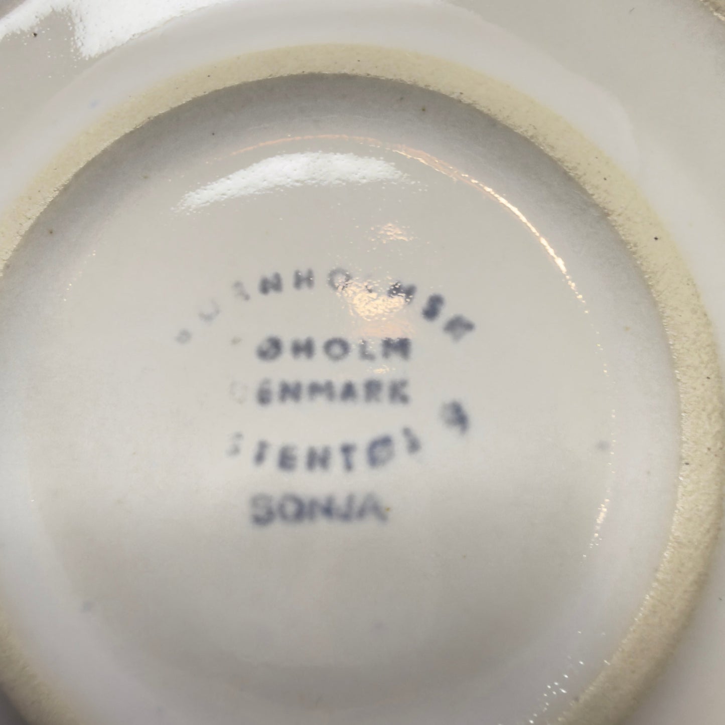 Kaffekop med underkop fra Søholm, Sonjaserien