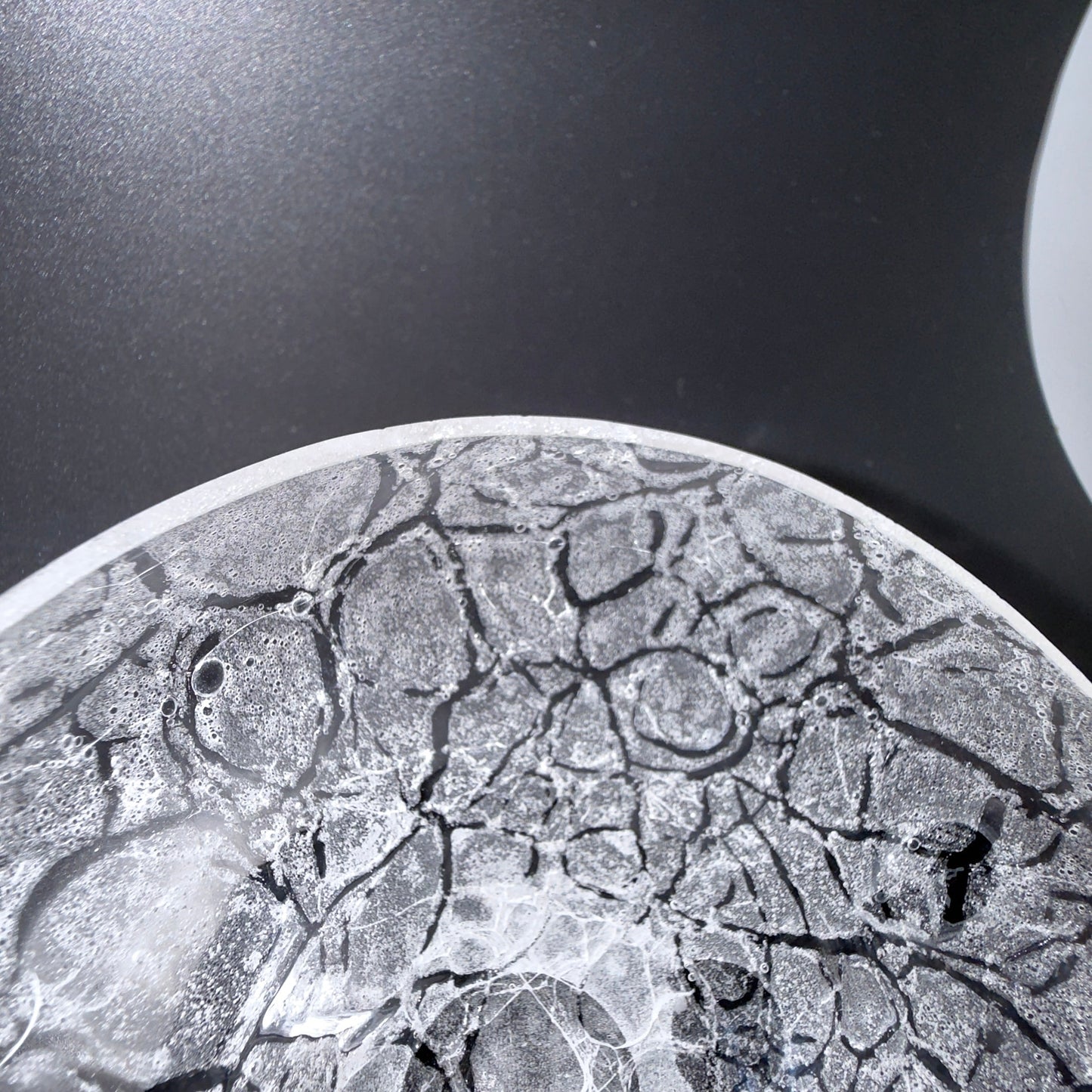 Svensk krakelé coupe-/dessertglas, attribueret til Johansfors eller Åfors glasbruk