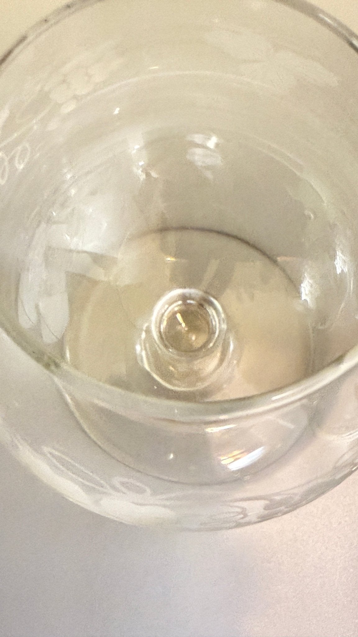 Holmegaard “Snapse Doctor – Et fingerbøl” snapseglas (1974–1977) – signeret HG7, Michael Bang - Frøken Lilly