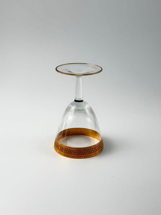 Lyngby Glas Tosca hvidvinsglas i krystal med bred ciseleret guldkant, 1960'erne - Frøken Lilly