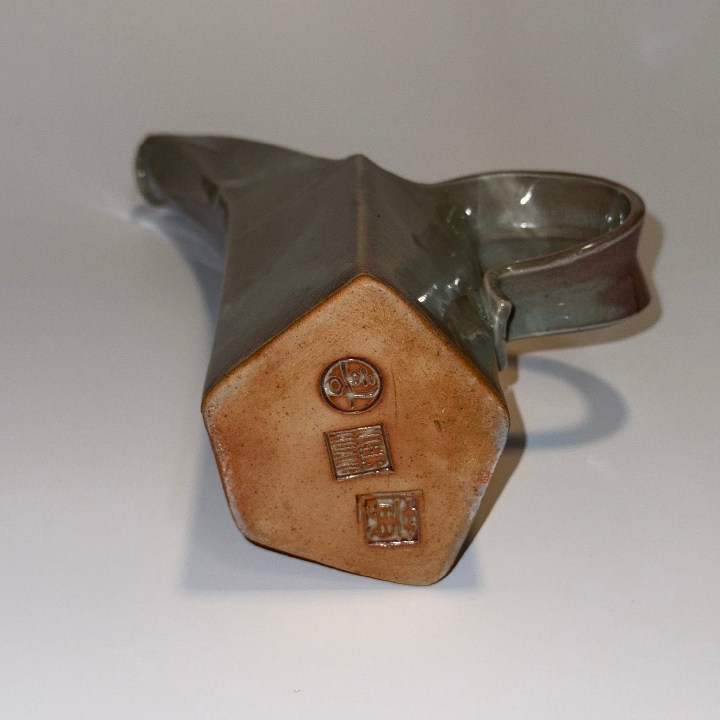 Niels Huang kande – dansk studiokeramik – signeret – skulpturel form 22 cm - Frøken Lilly