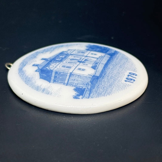 Royal Copenhagen kongelig marchmedalje 1979 – Eremitageslottet - Frøken Lilly