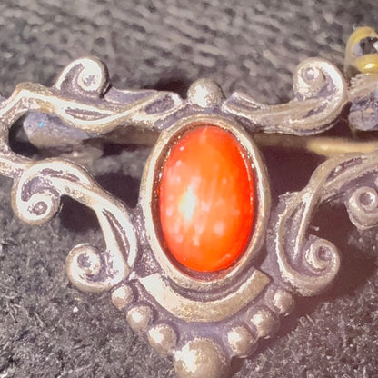 Vintage PIPIS 925 sølvbroche med naturlig koral – Græsk design
