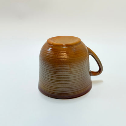 Arcopal France kop med underkop – brun/amber – fransk vintage glas