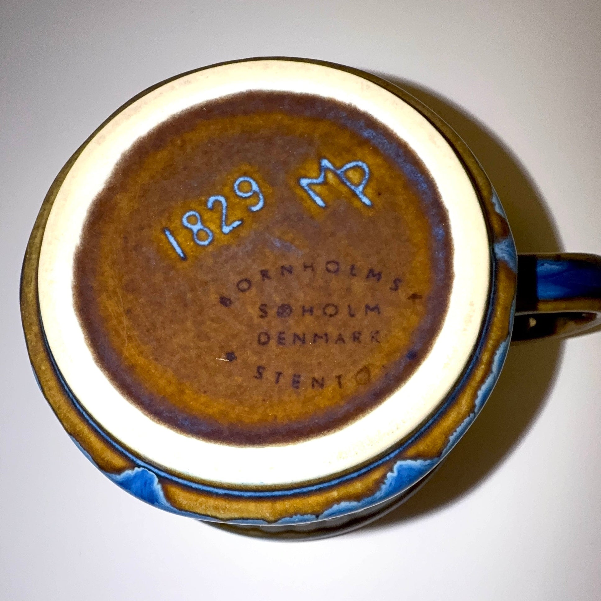 Søholm Blå Granit kop og underkop i blåbrunt stentøj