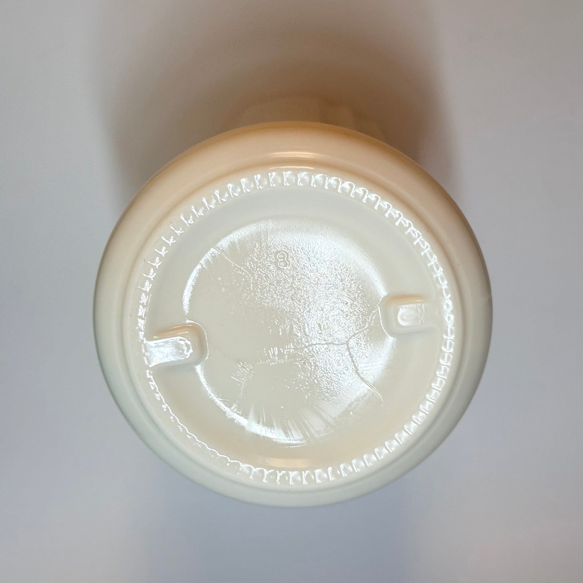 Apotekerkrukke i opalineglas med låg – vintage opbevaringskrukke – Italy præger i bund