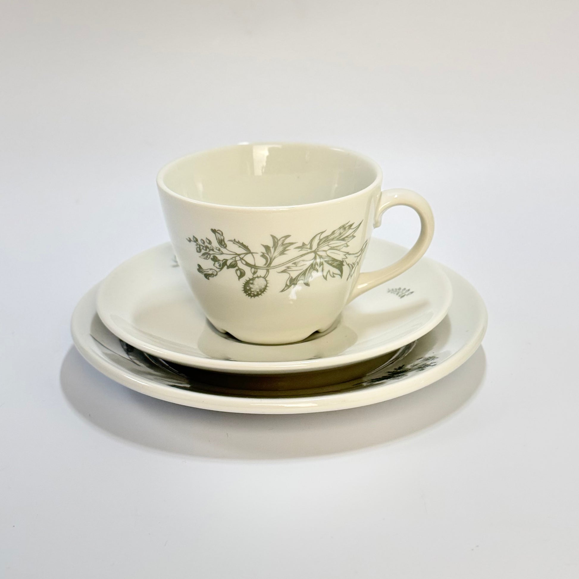 Royal Copenhagens hotelporcelæn “Vilde Planter”