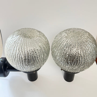 2 vintage udendørs væglamper E S Horn Ice Ball