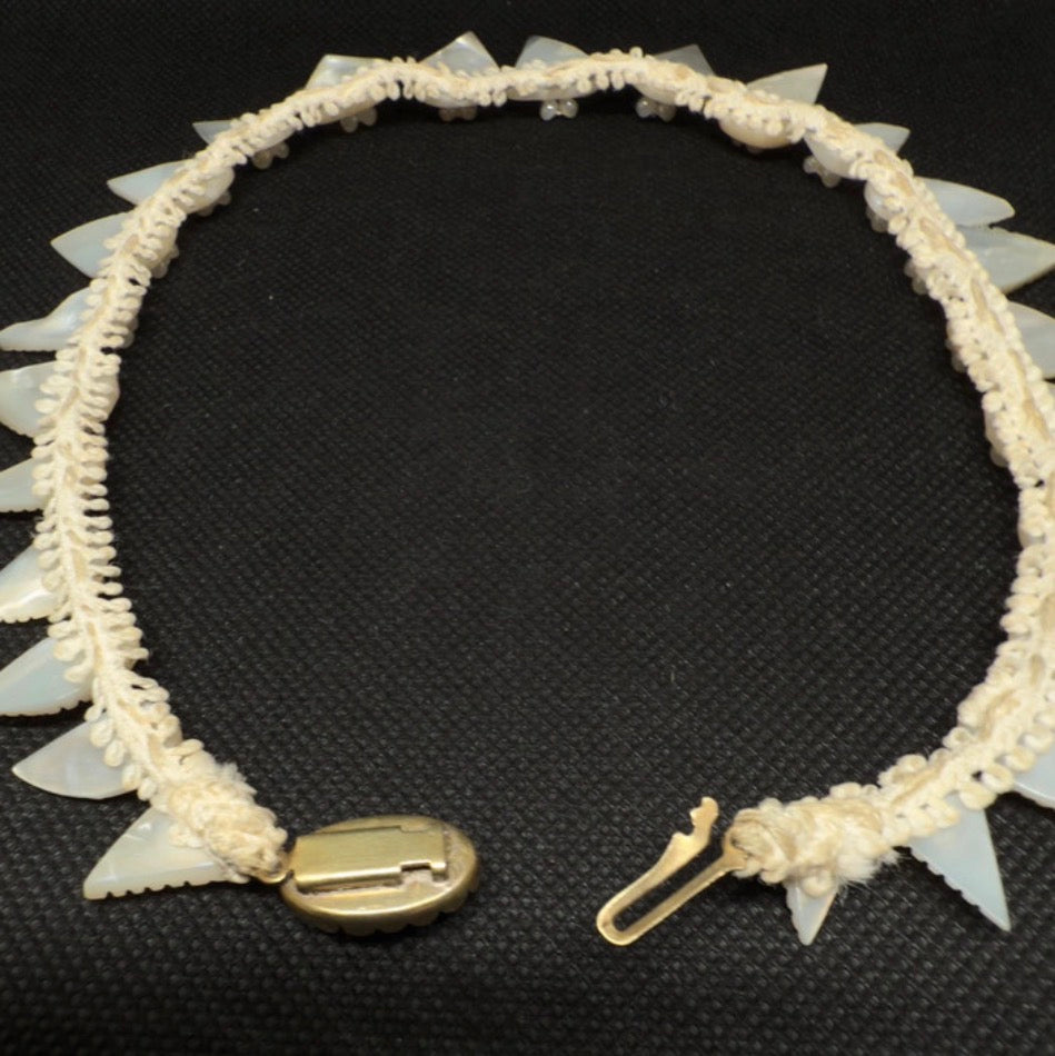 Vintage perlemorshalskæde - mother of Pearl