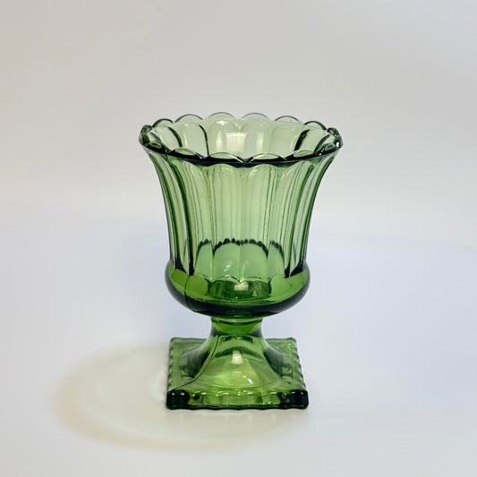 Vintage indiana glass glaspokal i avocado-grønt presset glas