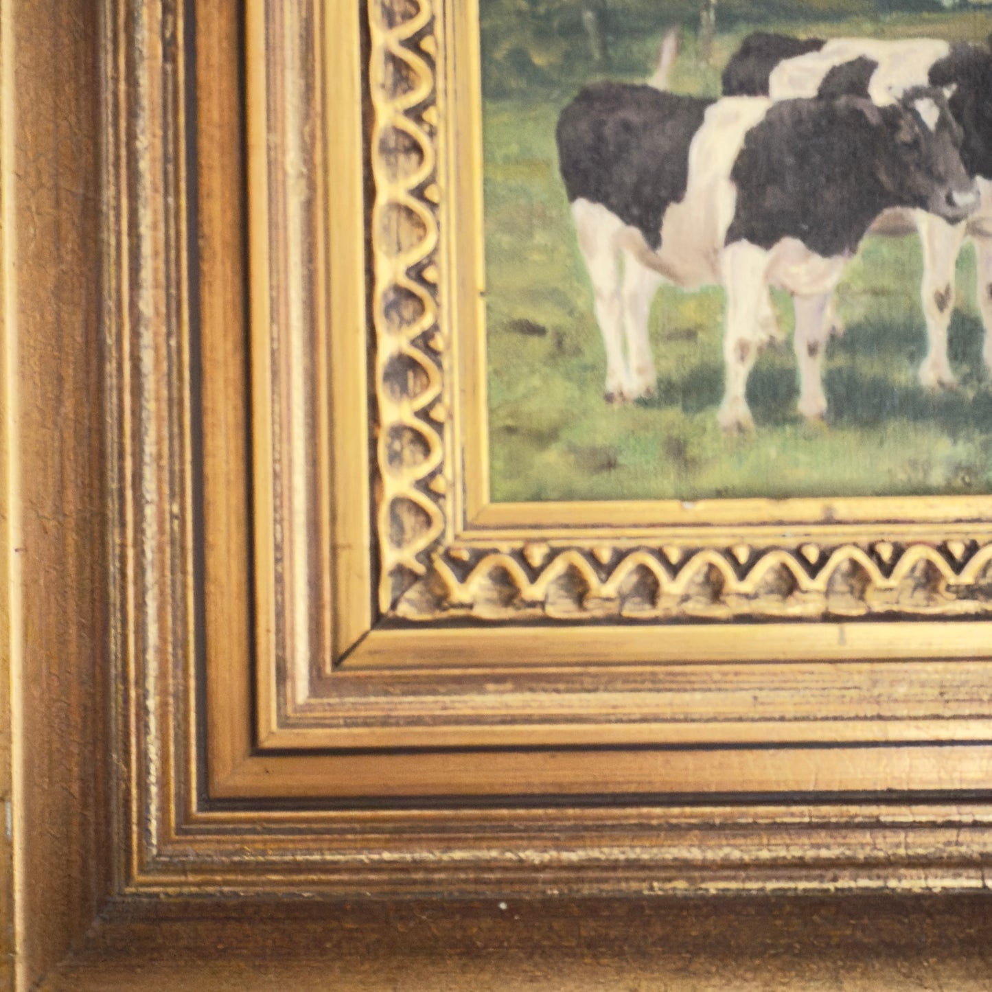 Originalt maleri af Kay Birkmose med dansk landbrugsmotiv i forgyldt ramme