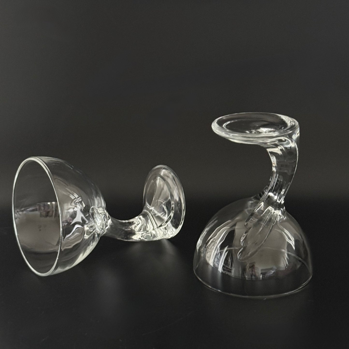 Italienske designglas med snoet stilk – sæt med 2