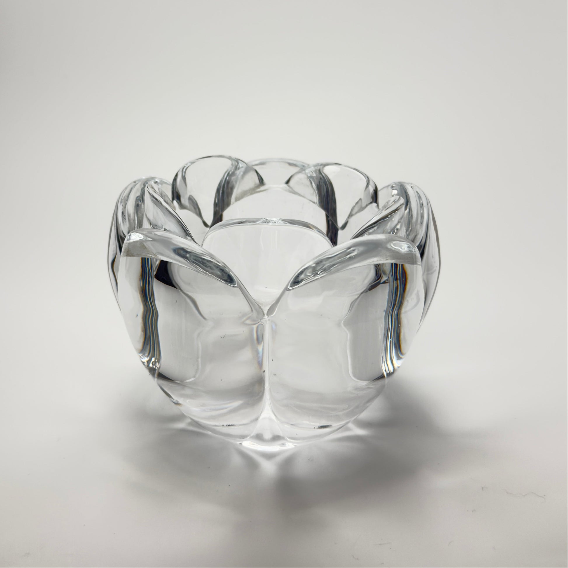 Holmegaard lotus lysestage i klart tungt glas – vintage dansk glasdesign