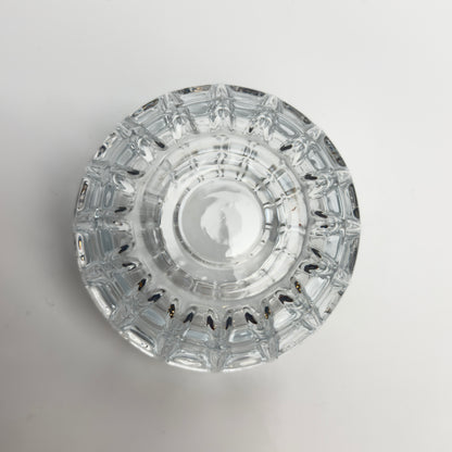 Vintage fyrfadstage i kraftigt klart glas med kubisk mønster