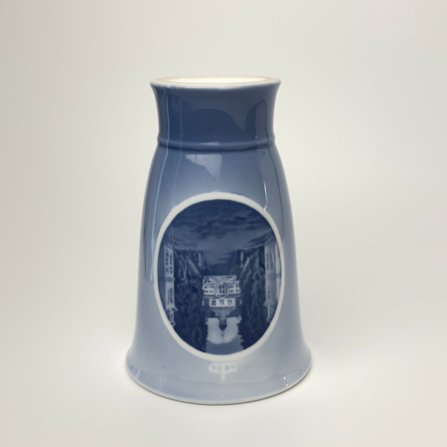 Royal Copenhagen rundskue vase 1937 i 1. sortering