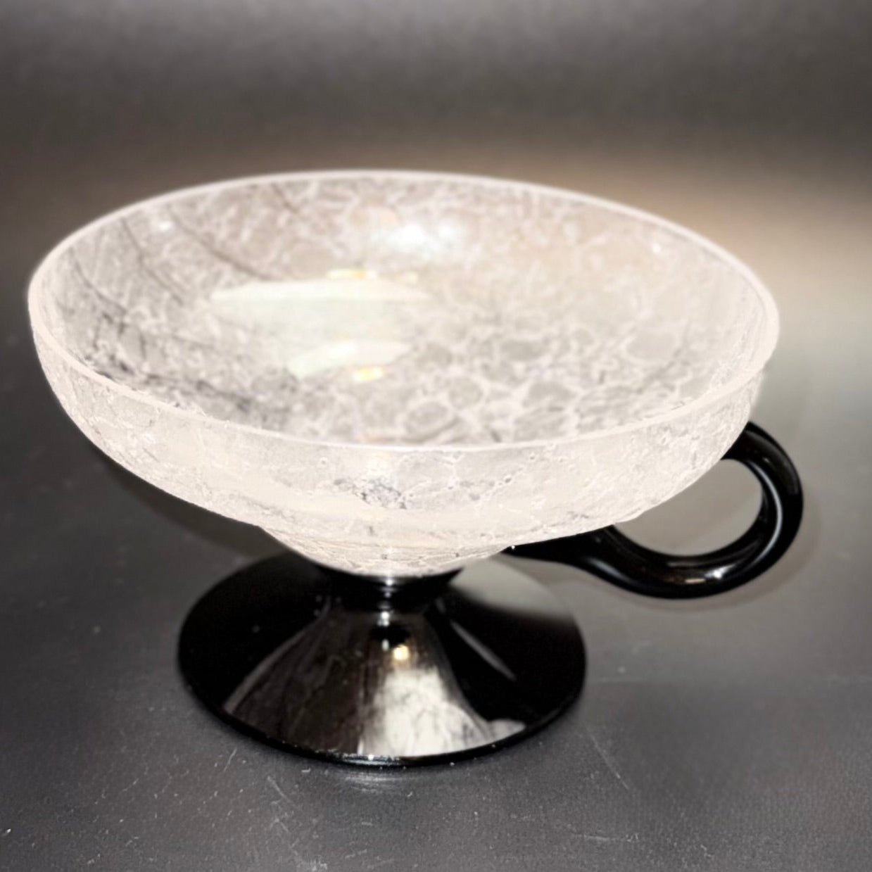 Svensk krakelé coupe-/dessertglas, attribueret til Johansfors eller Åfors glasbruk