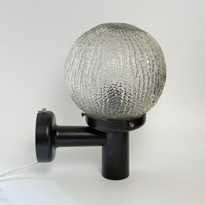2 vintage udendørs væglamper E S Horn Ice Ball