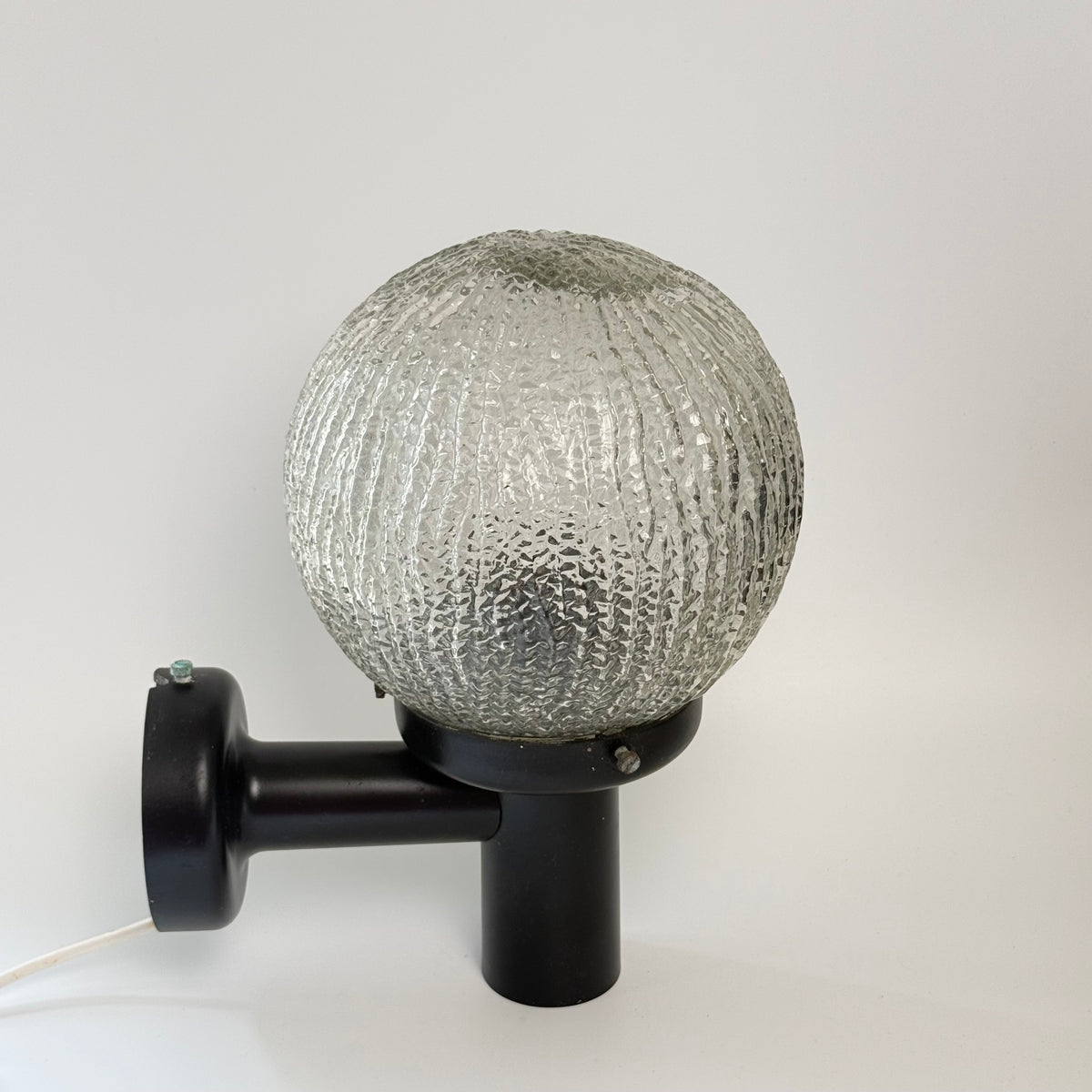 2 vintage udendørs væglamper E S Horn Ice Ball