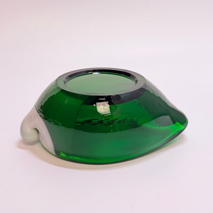 Vintage grøn/hvid skål i mundblæst kunstglas – mid-century skål