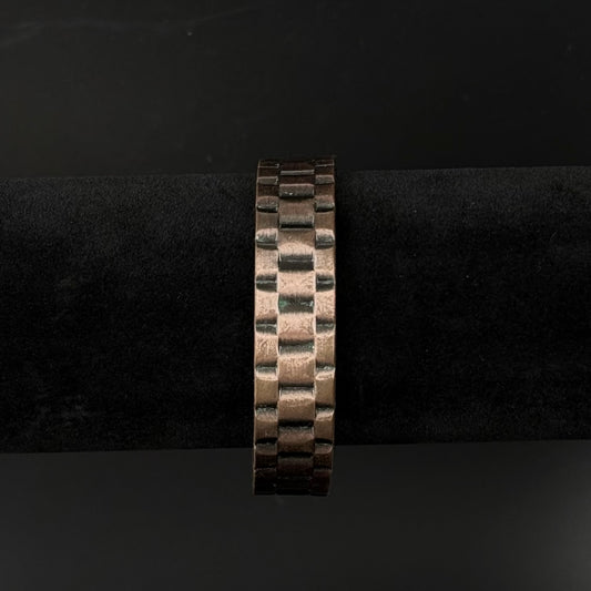 Kobber armbånd med magneter og præget mønster