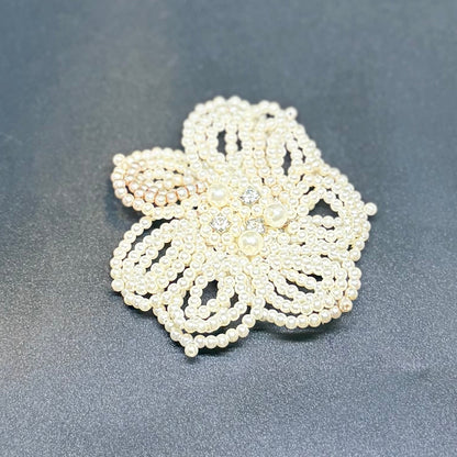 Vintage perlebroderet applique i blomsterform