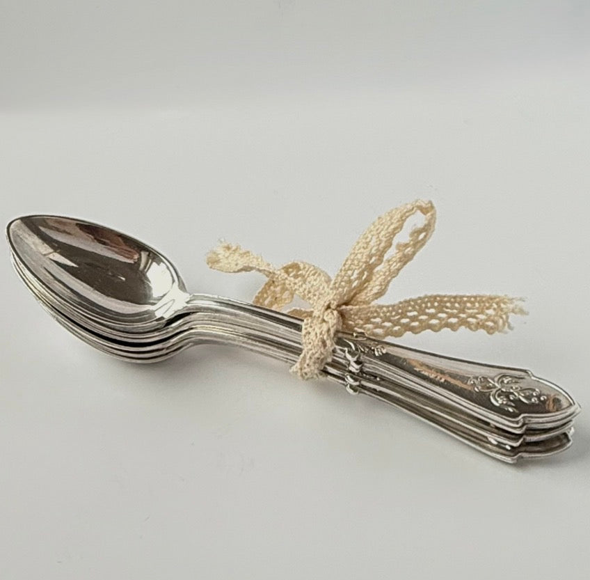 6 Art Nouveau antikke M&TB teskeer