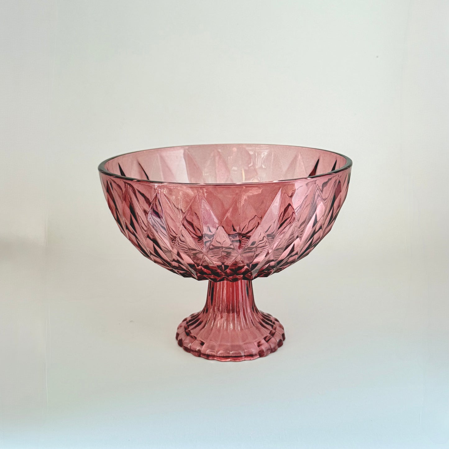 Flot rosa opsatsskål i glas fra 1960-1970’erne