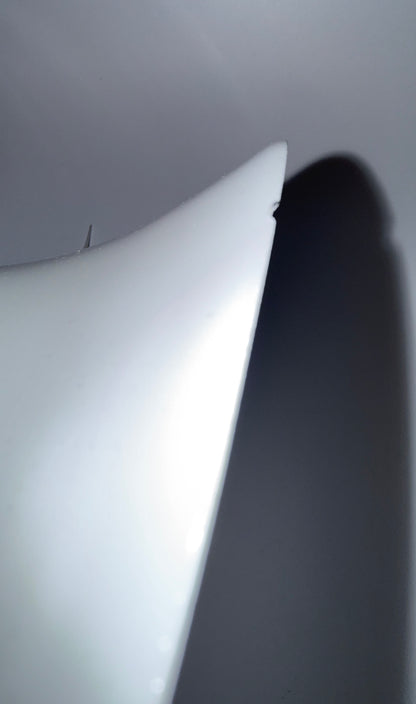 Opalglas-Pendelleuchte mit Messingaufhängung – ca. 1940–1950er Jahre