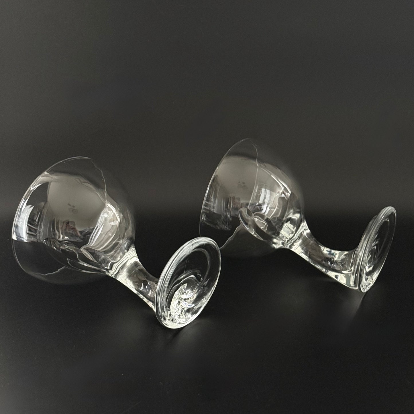 Italienske designglas med snoet stilk – sæt med 2
