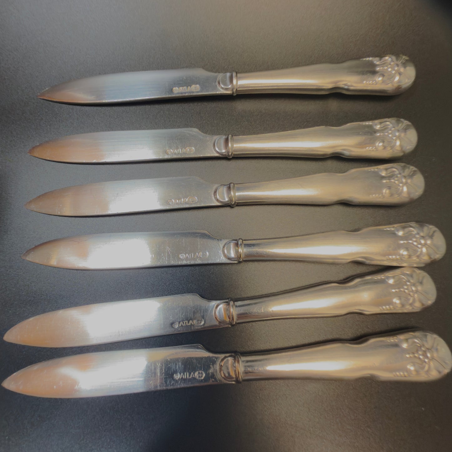 Smukt vintage sæt med frugtknive i sølvplet, D.F.A.