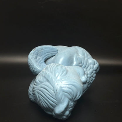 Vintage englebarn figur i keramik – lyseblå kerub