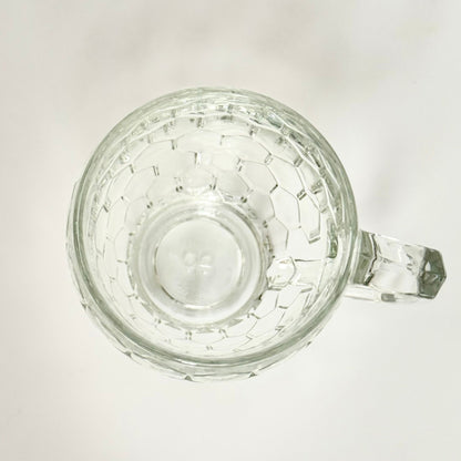 Erik Bagger ølkrus i solidt presset glas med hexagonmønster - 40 cl