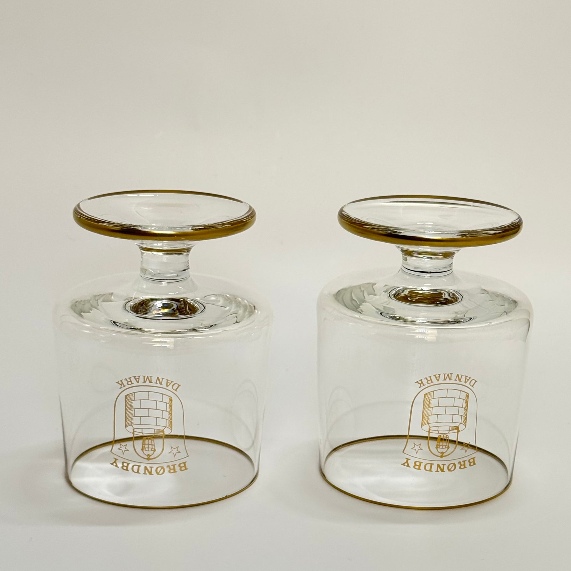 Brøndby IF souvenirglas på fod med guldkant – vintage 