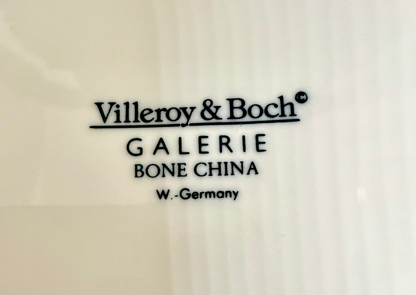 Villeroy & Boch “Galerie” skål med låg i Bone China (W. Germany)