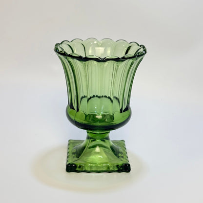Vintage indiana glass glaspokal i avocado-grønt presset glas