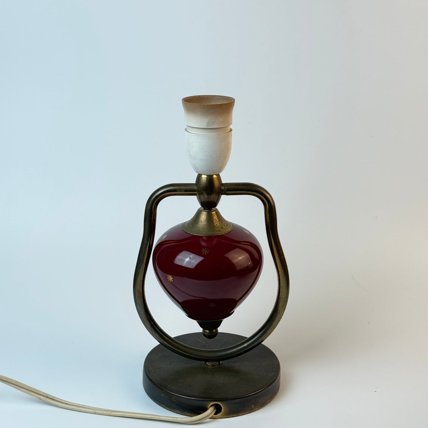 Vintage kombinationslampe massiv messing og rødt porcelæn – bord- og væglampe