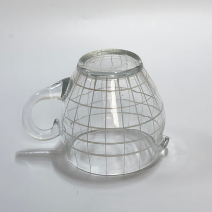 Vintage flødekande i klart glas med hvidt gittermønster – mid century design