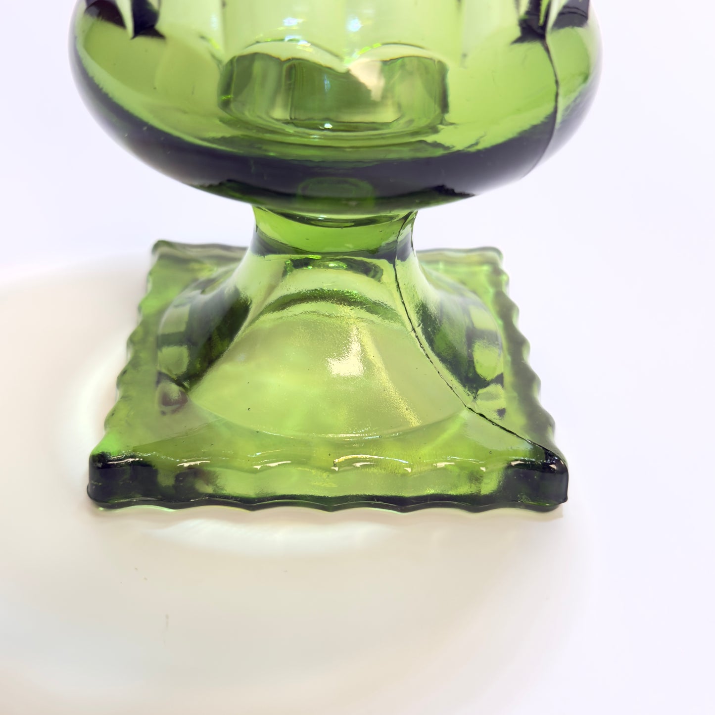Vintage indiana glass glaspokal i avocado-grønt presset glas