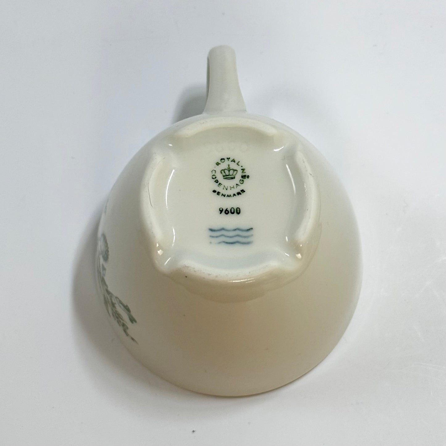 Royal Copenhagens hotelporcelæn “Vilde Planter”