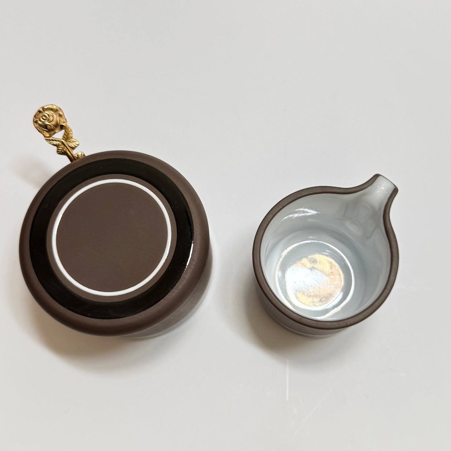 Sukkerskål og flødekandesæt fra Hornsea Pottery Contrast-serie, England, 1978