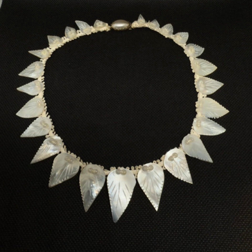 Vintage perlemorshalskæde - mother of Pearl