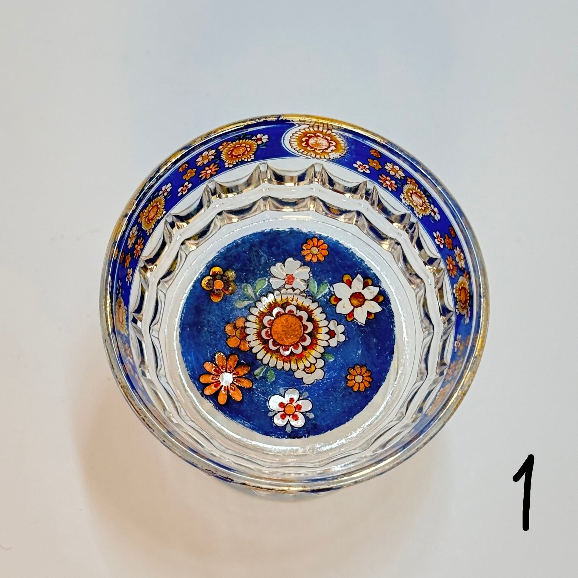 VARIANT 1 - Italiensk champagne/dessertskål på fod i emaljemalet glas – 1960’erne