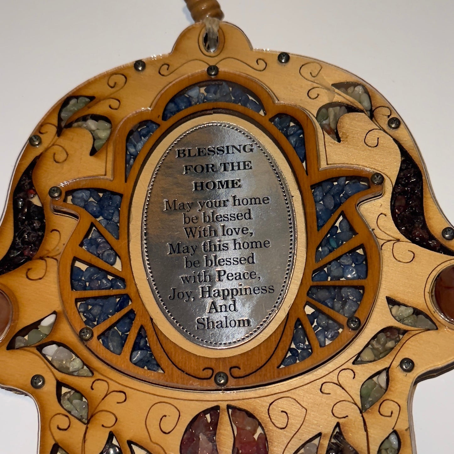 Fatimas hånd – “Blessing for the Home”  i lakeret træ og til ophæng