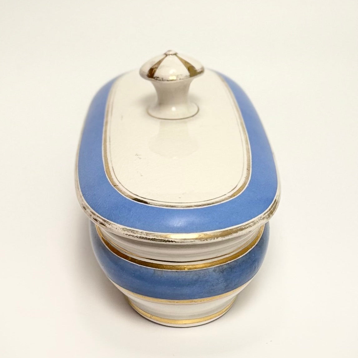 Antikt barber-/toiletskrin i fajance, ca. 1890–1910, Europa