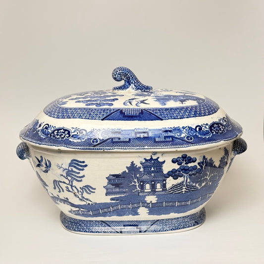 Antik J.M.P. Bell & Co Blue and Willow terrin med låg - Frøken Lilly