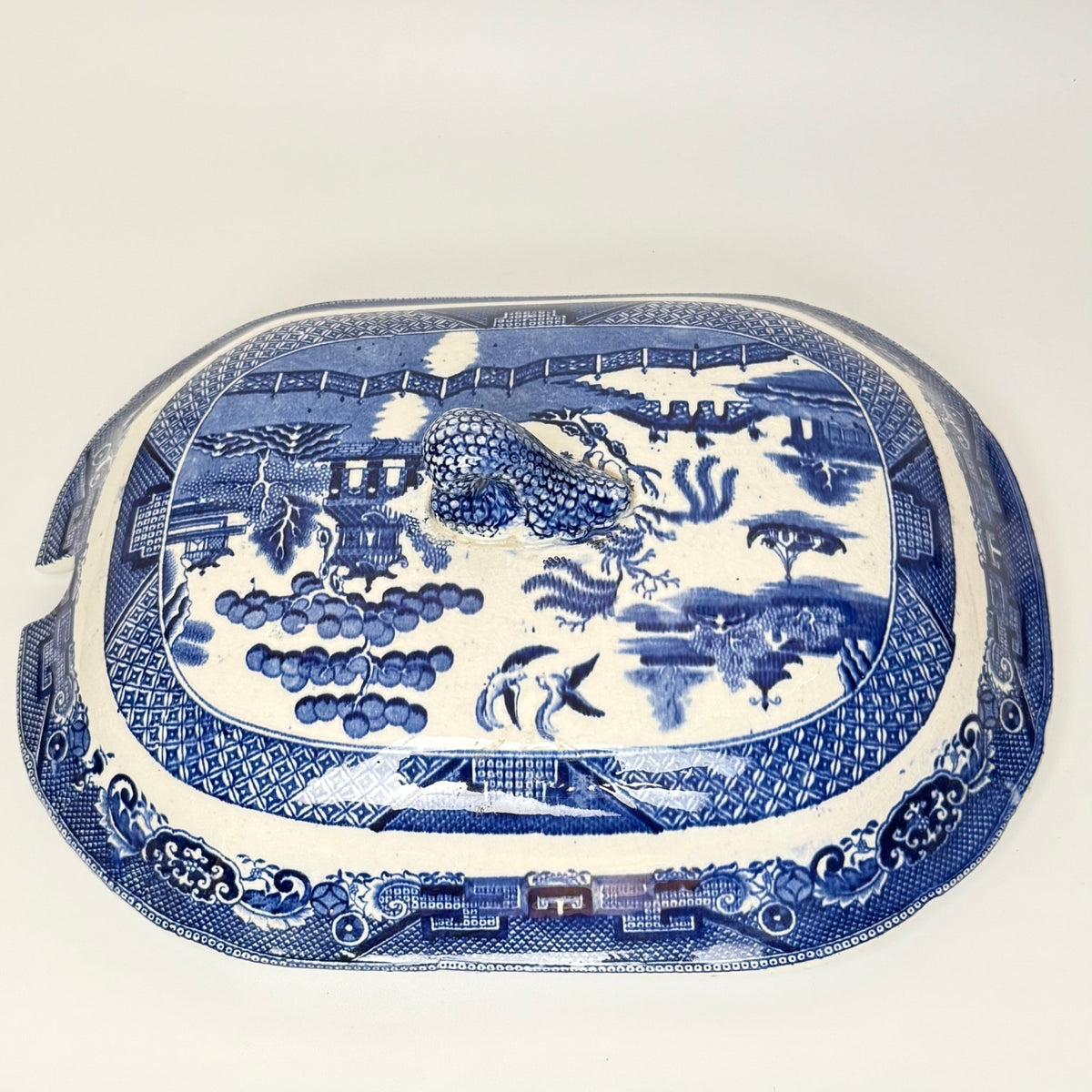 Antik J.M.P. Bell & Co Blue and Willow terrin med låg - Frøken Lilly