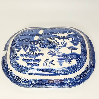 Antik J.M.P. Bell & Co Blue and Willow terrin med låg - Frøken Lilly