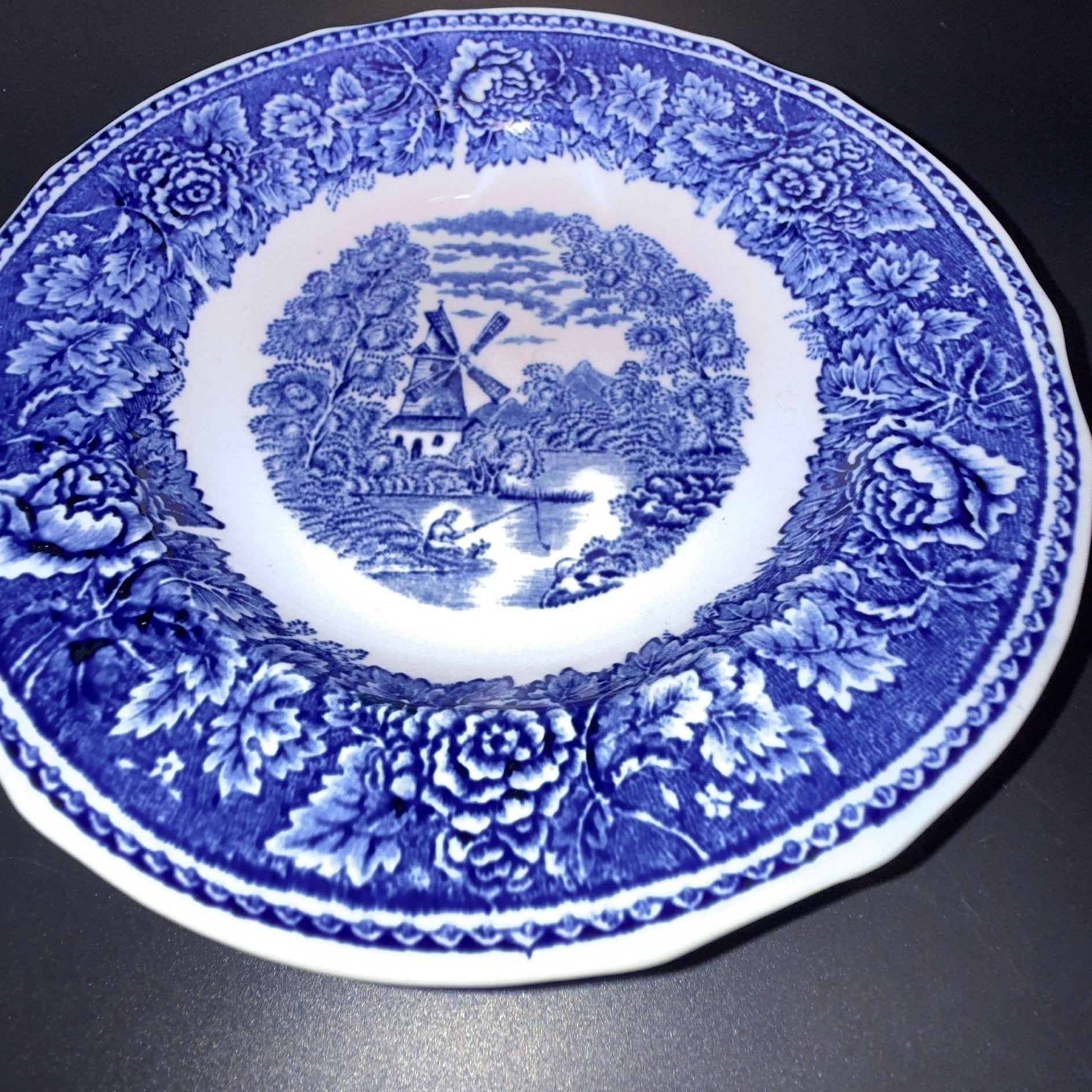 Arabia “Sininen Maisema” (Blue Landscape) tallerken med vindmølle – 1968