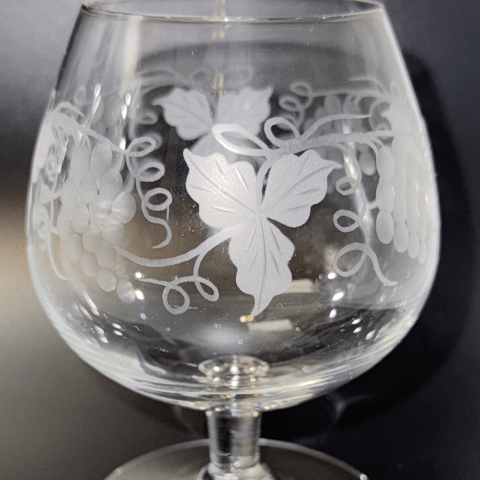 Bacchus cognacglas – ætsede druer og vinblade – vintage - Frøken Lilly