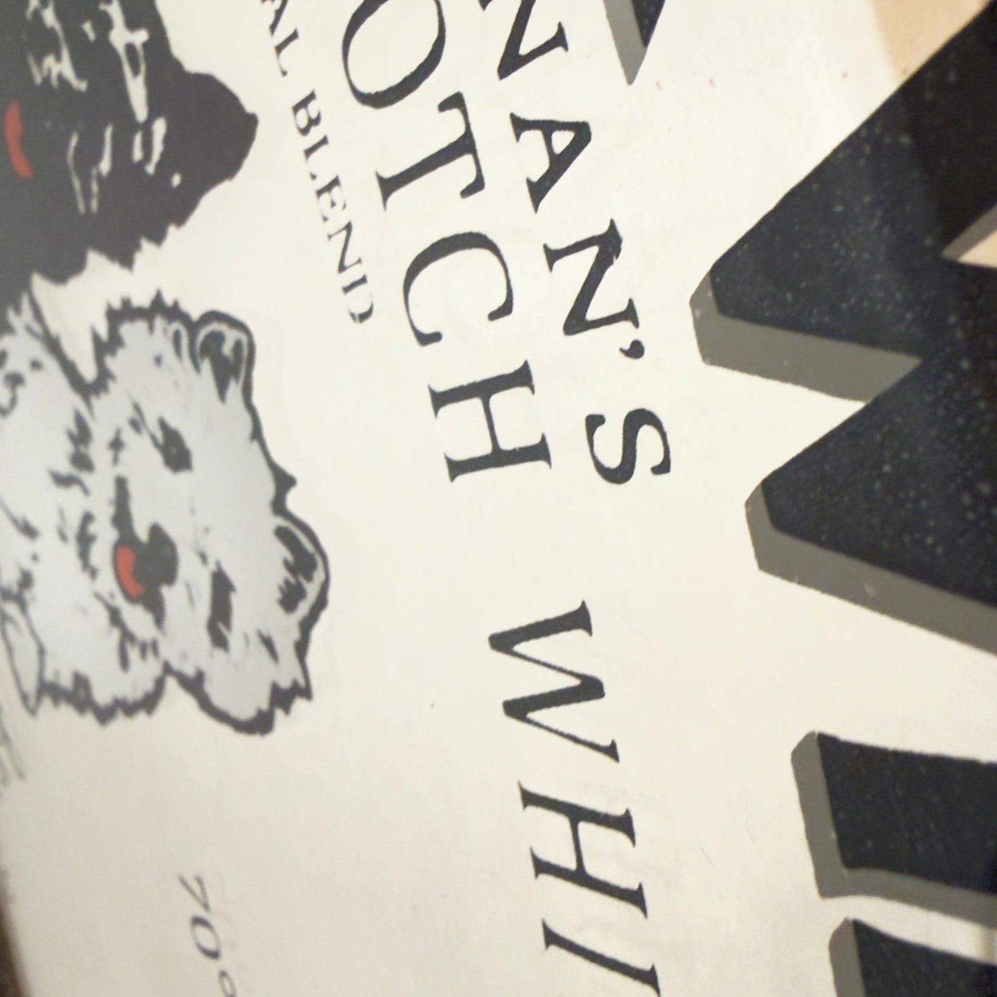 Black & White Buchanans Scotch Whisky reklamespejl – klassisk bar dekoration - Frøken Lilly